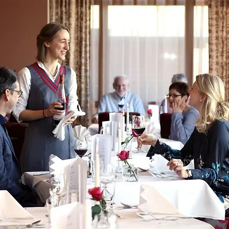 מלון Wohlfuehlhotel Alte Rebschule 4*