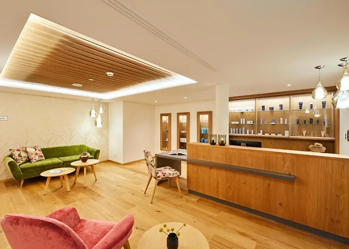 阿尔特瑞比斯查勒霍弗酒店 4* 罗特翁特尔里特堡