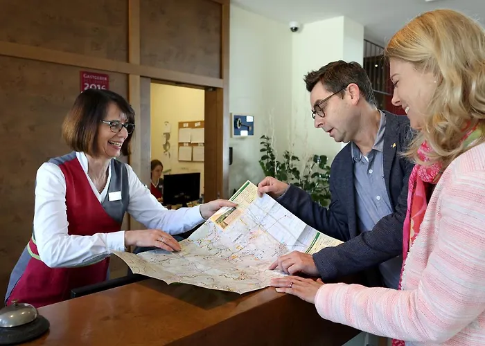 阿尔特瑞比斯查勒霍弗酒店 4* 罗特翁特尔里特堡